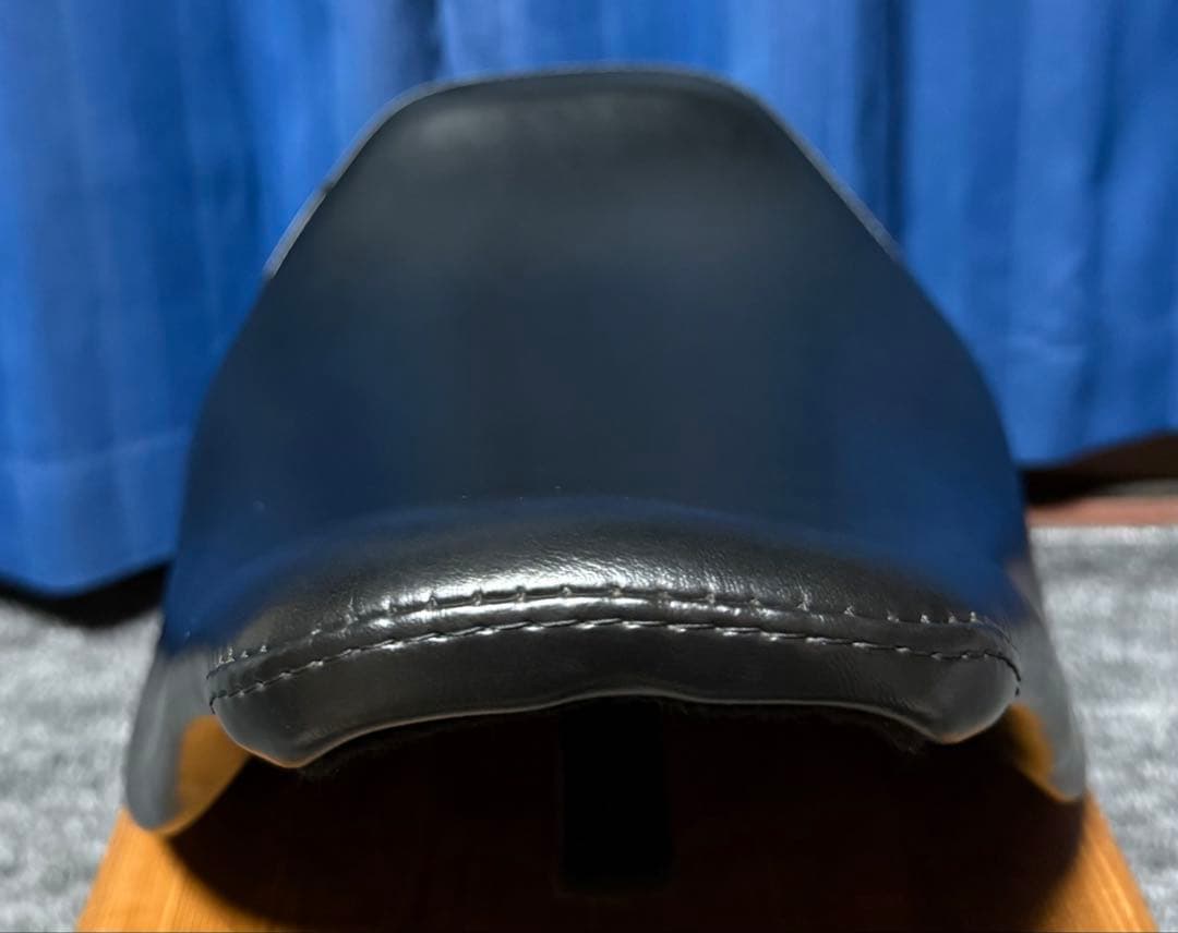 良品 ハーレー ツーリングモデル LePera ラペラ ベアボーンズ ソロシート