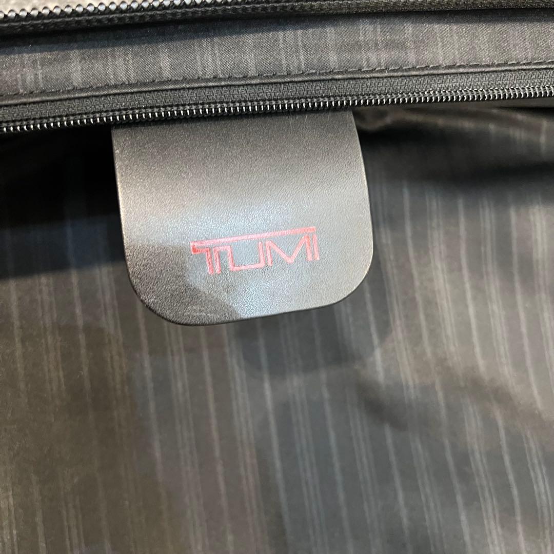 【極美品】TUMIアルファ ホイール キャリーオン ガーメント22037DH