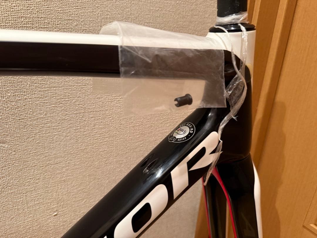 お年玉最終値下げ　BRIDGESTONE ANCHOR RS9 カーボンフレーム