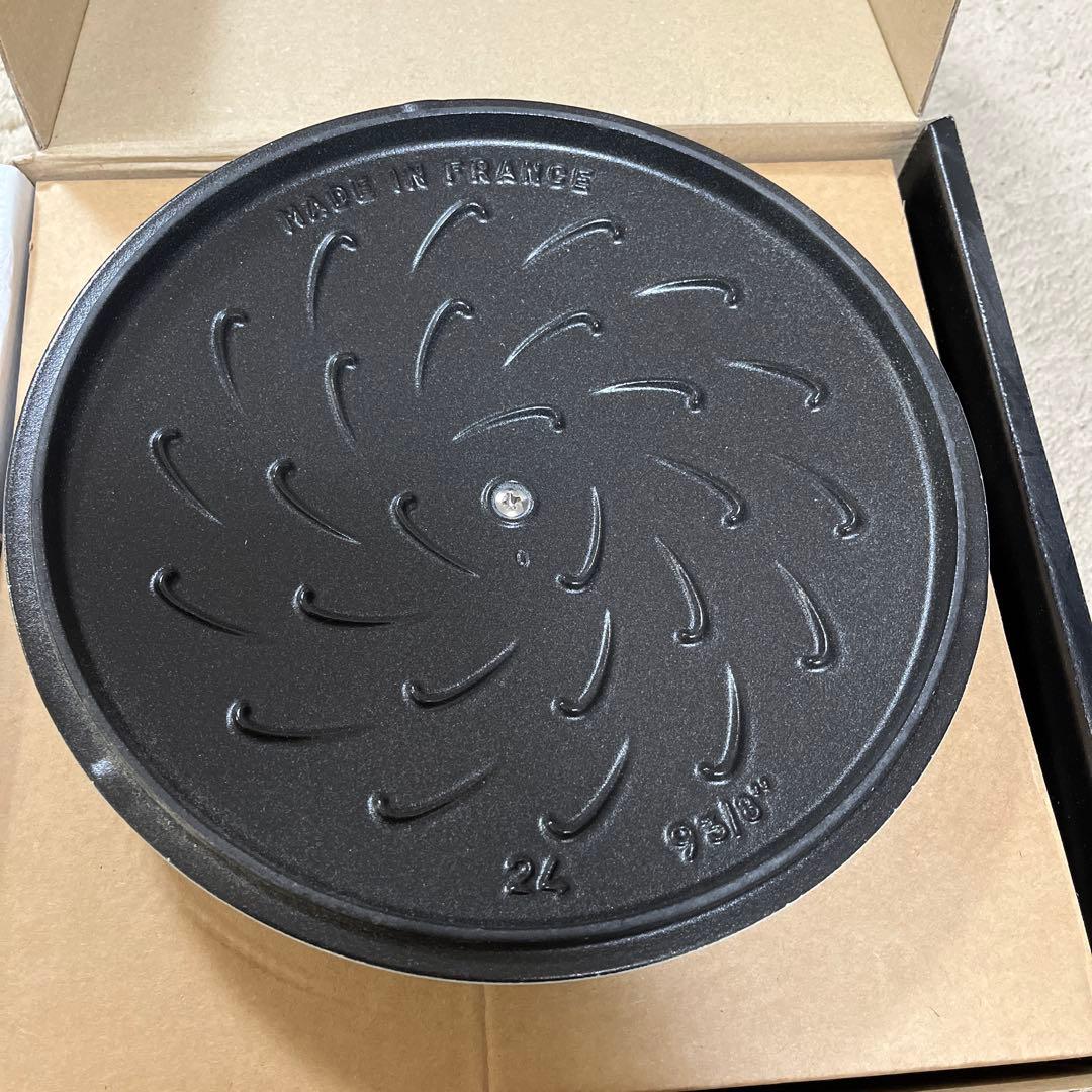 限定　STAUB ストウブ　スノークリスタル　24 ホワイト　新品　未使用