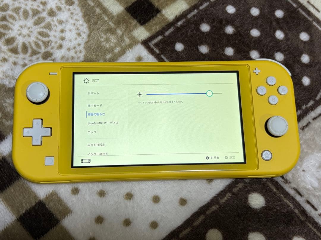 不*鳥様 【美品】箱ありNintendoSwitchLiteイエロー+ ケース＋