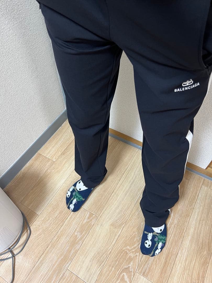 T*K様 格安　国内正規品　バレンシアガ　トラックスーツパンツ　34 サイドライ