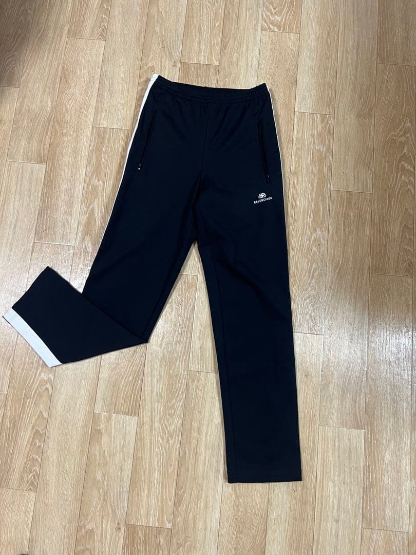 T*K様 格安　国内正規品　バレンシアガ　トラックスーツパンツ　34 サイドライ