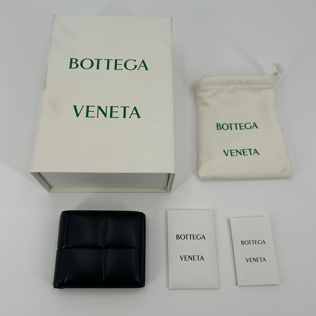 美品✨ボッテガヴェネタ　折り財布　カセット　レザー　ブラック　メンズ