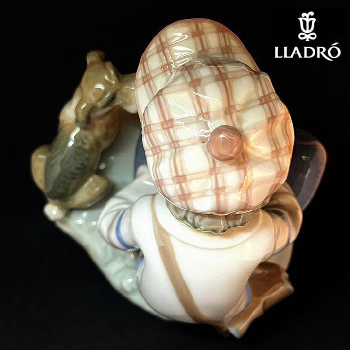 【素敵な恋占い】LLADRO/リヤドロ/少年/犬/花びら/高級置物/かわいい