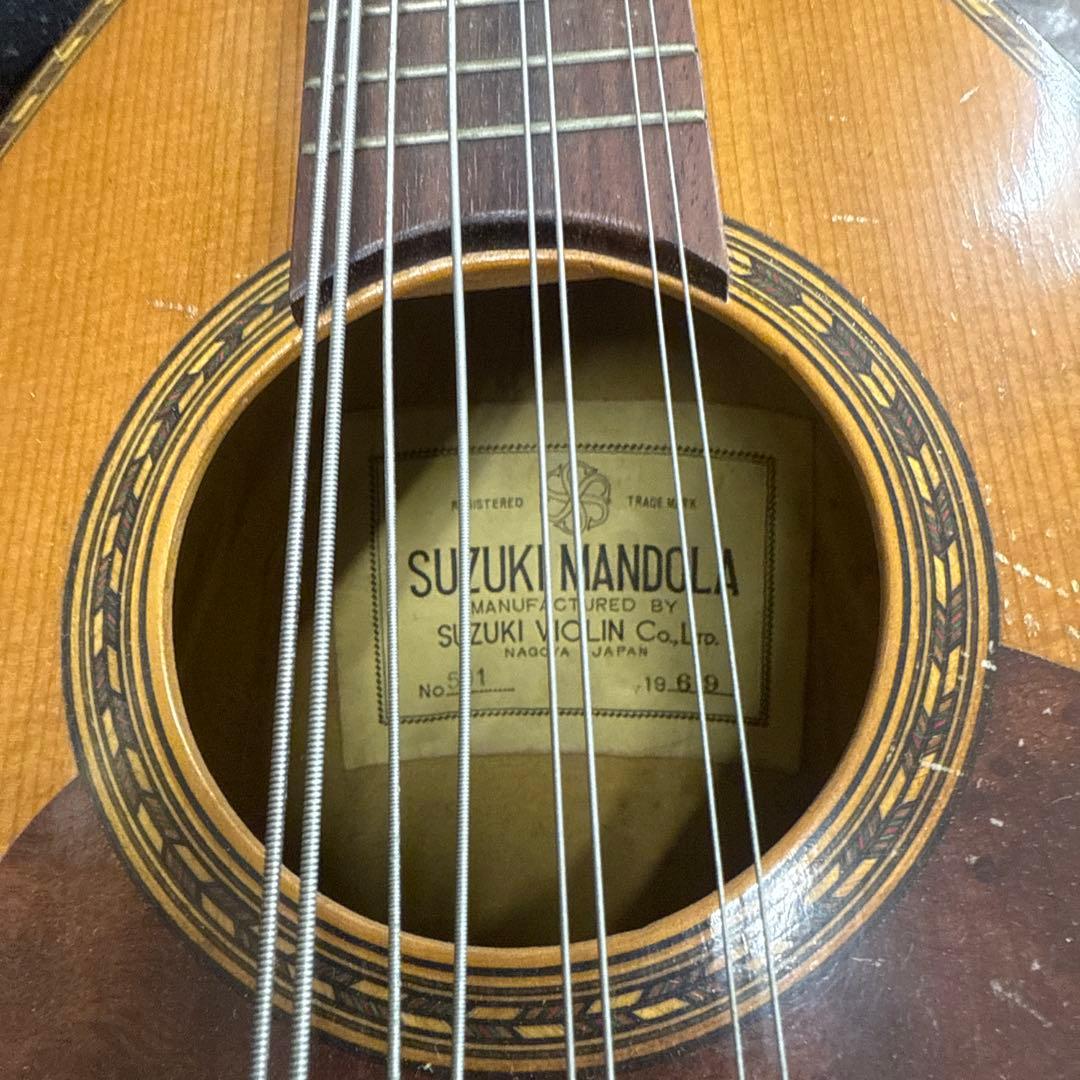 Suzuki Mandolin 日本製 ハードケース付き