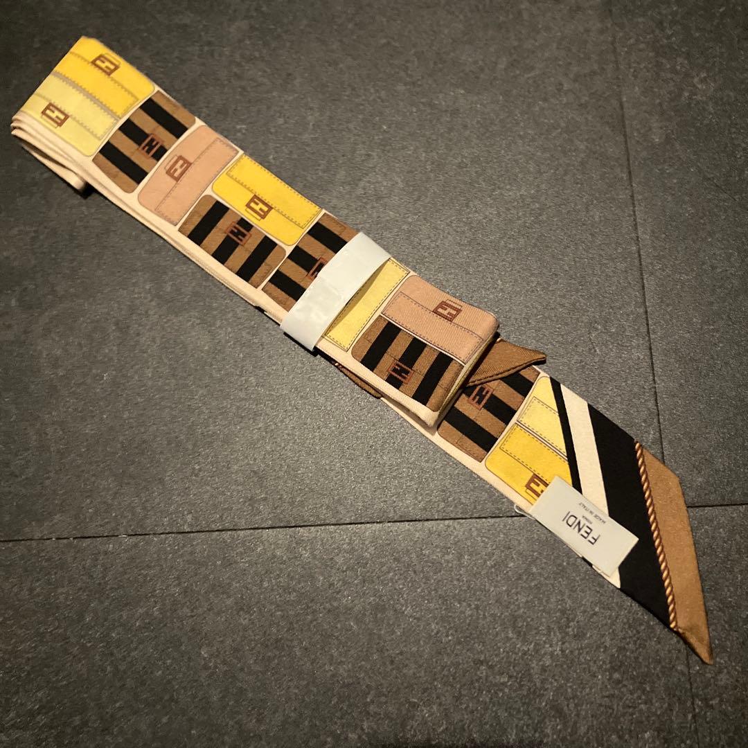 【SALE】FENDI ストライプデザイン スカーフ