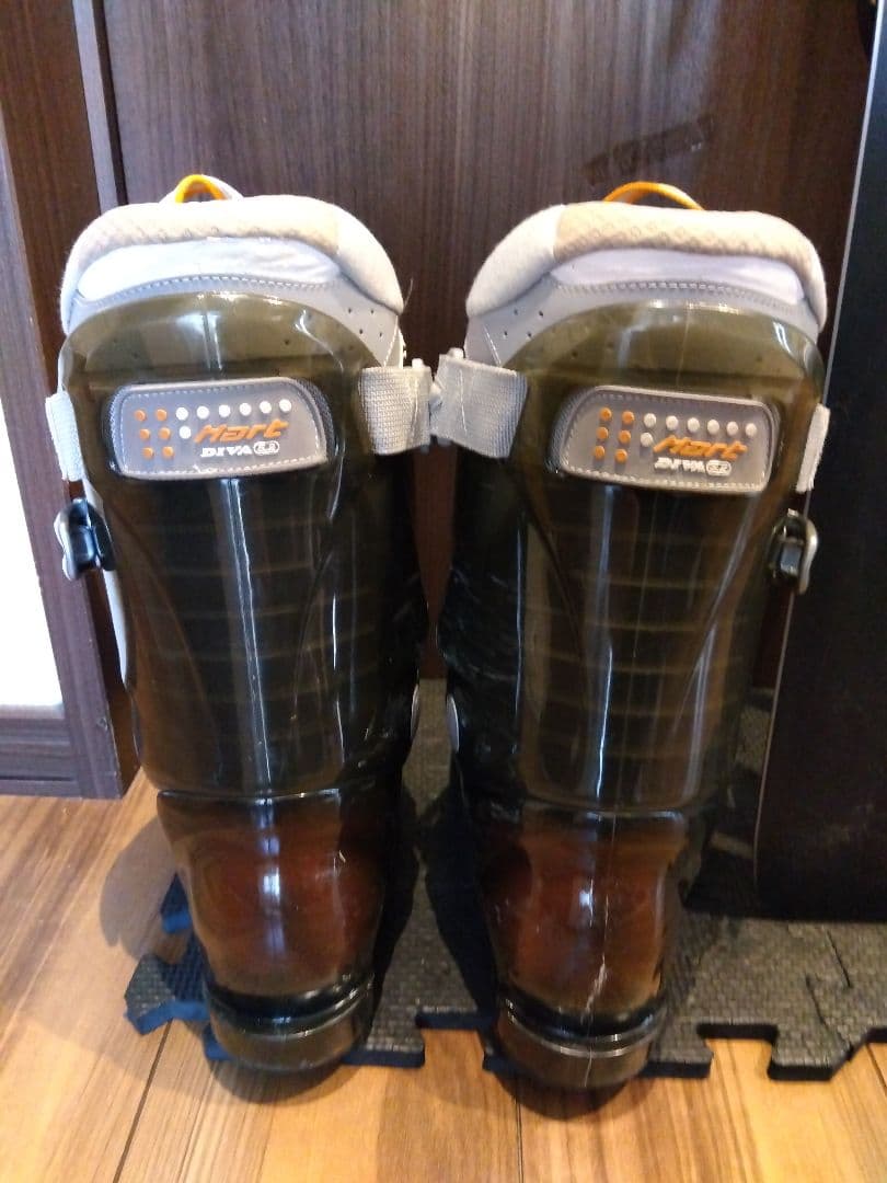 ハイブランド✨️ATOMIC/レディース用/スキーセット/メンテ・WAX済み✔