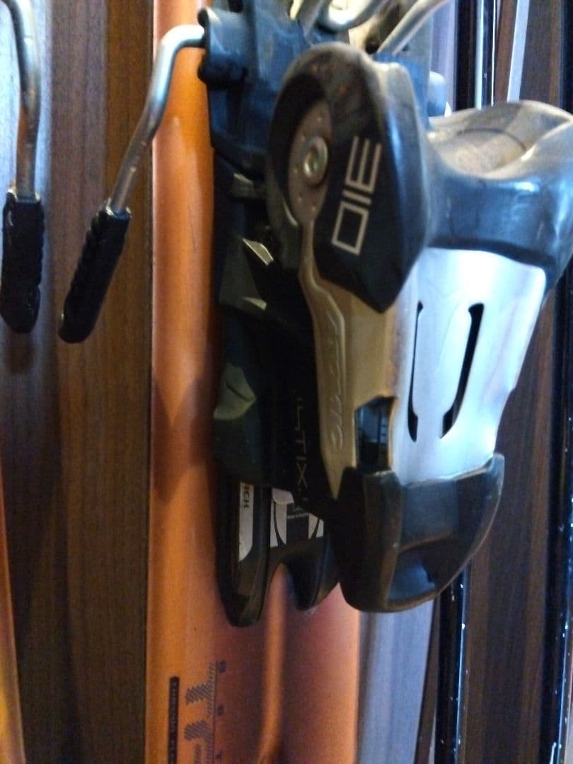 ハイブランド✨️ATOMIC/レディース用/スキーセット/メンテ・WAX済み✔