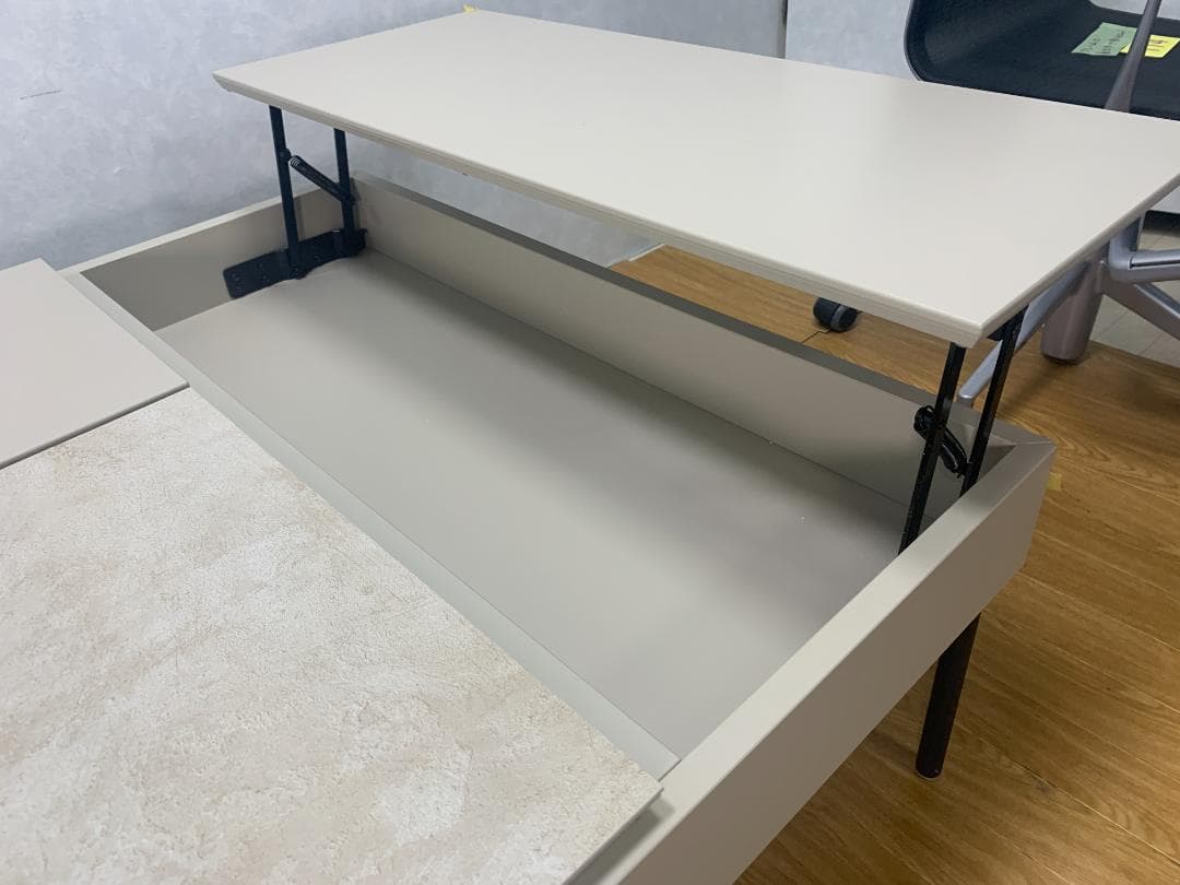 K☆132 ボーコンセプト Chiva コーヒーテーブル アッシュセラミック