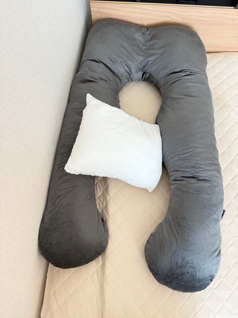 【楽天市場正規販売店にて購入】HUGMOTTI U字型抱き枕 エレガントグレー