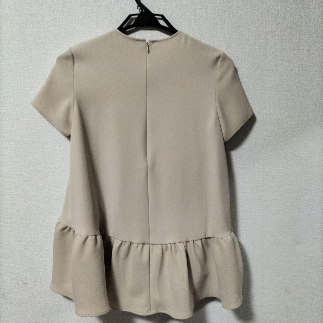 YOKO CHAN ベージュ フリル裾 半袖トップス　サイズ36