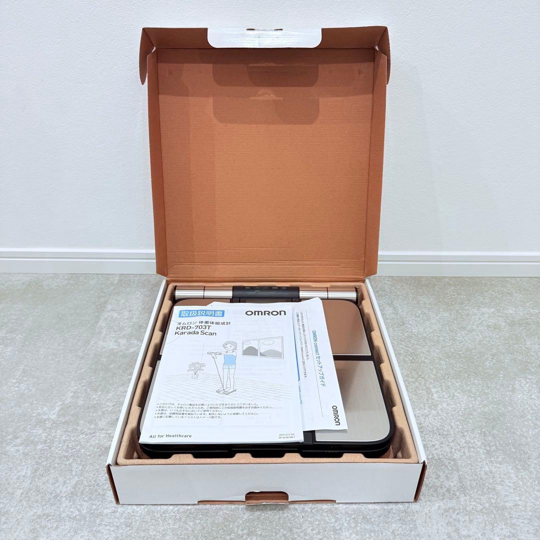 OMRON KaradaScan KRD-703T 体脂肪計