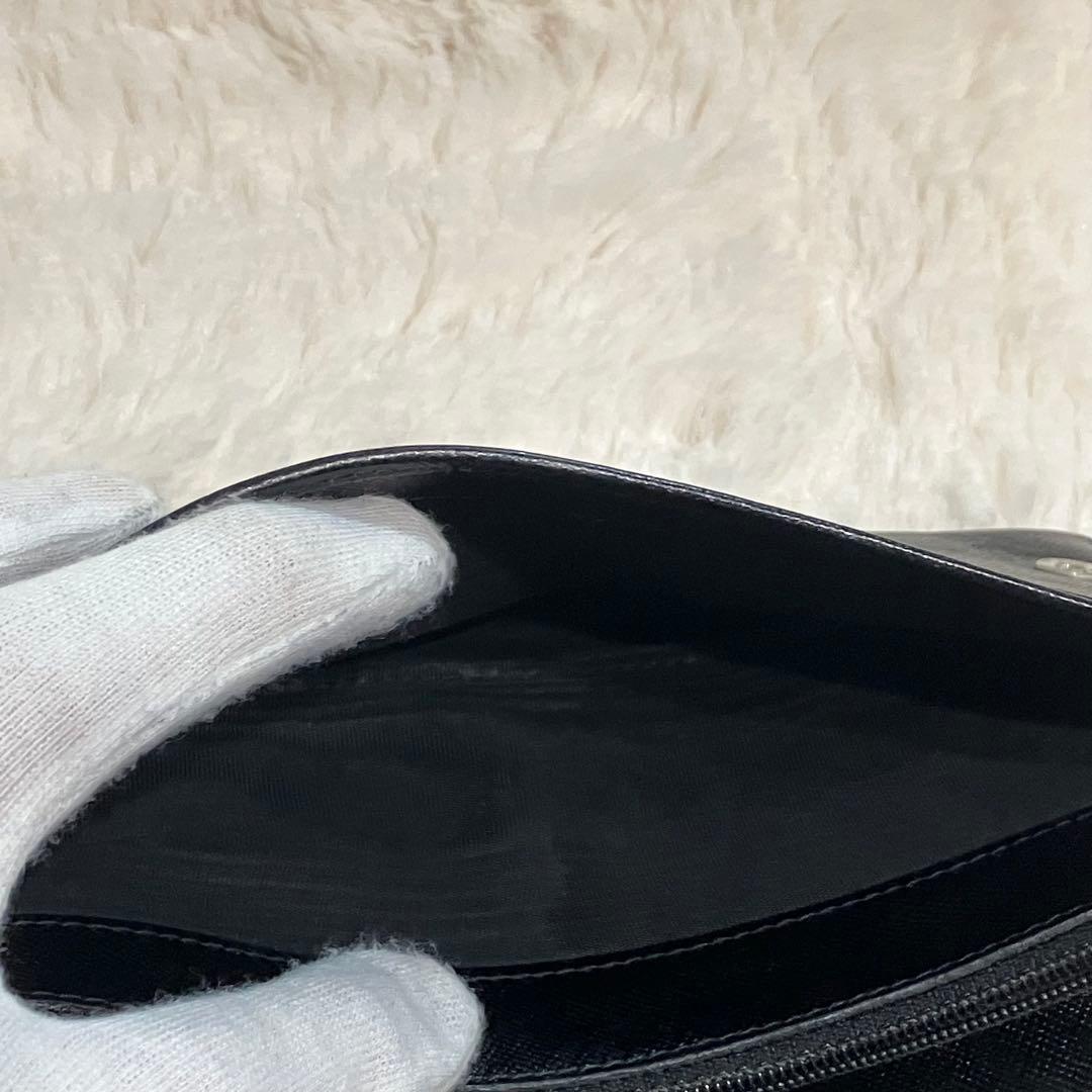 PRADA 長財布 三角ロゴ　サファイアーノレザー