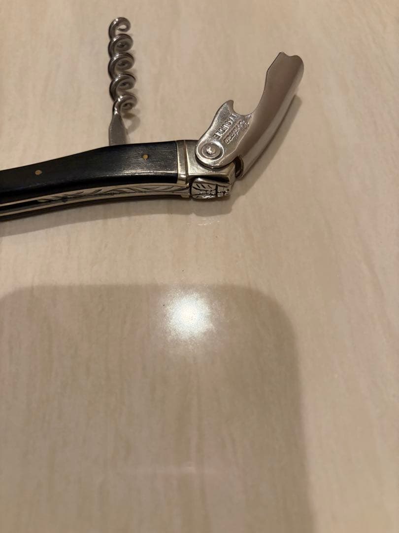 シャトーラギオールのソムリエナイフ