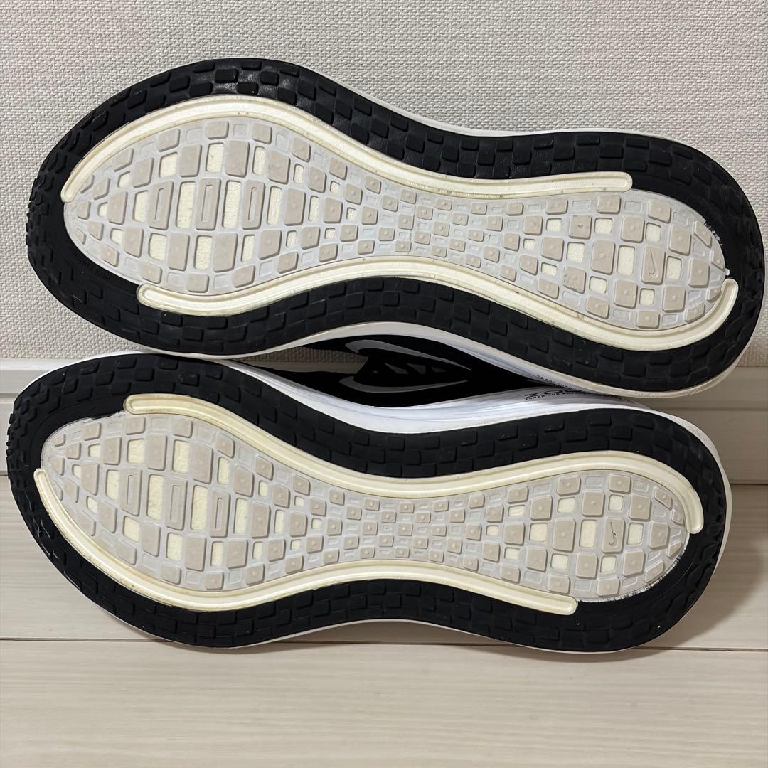 靴 NIKE Vomero Plus HV8150-002 26.0cm BK/WH