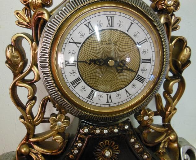 アンティーク調　置き時計　クラシックデザイン