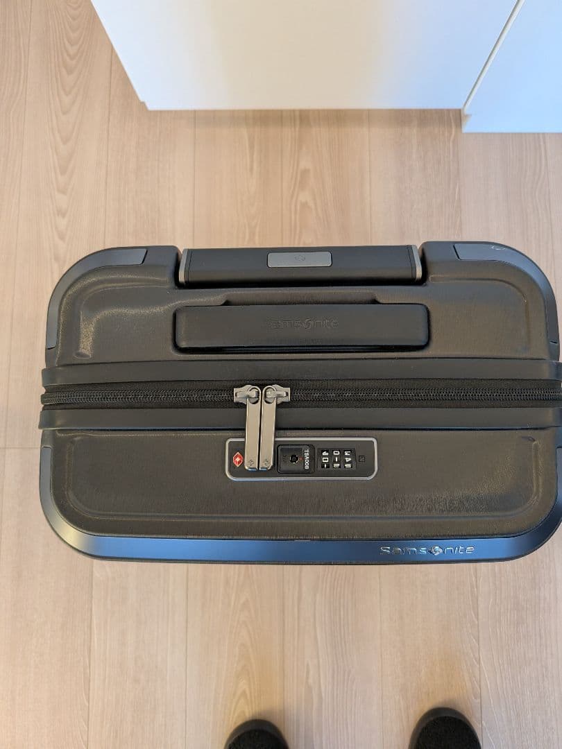 Samsonite サムソナイト EVOA Z スピナー55 キャリーケース