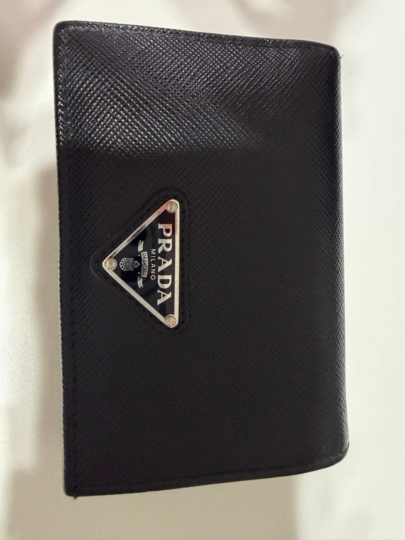 PRADA プラダ　折りたたみ財布　2つ折り　ブラック　ネロ