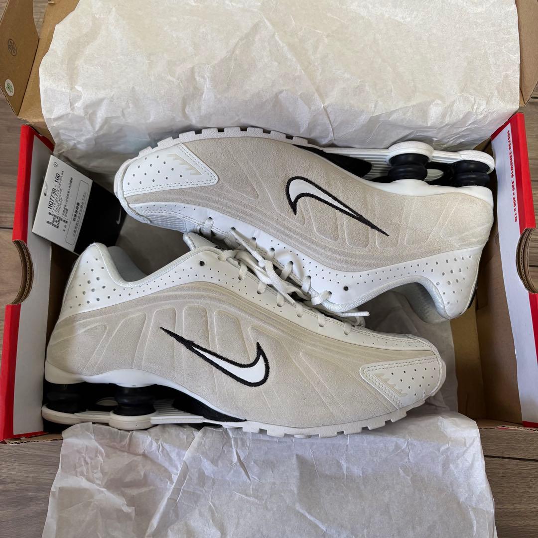 NIKE ナイキ ショックス R4 ホワイト25cm
