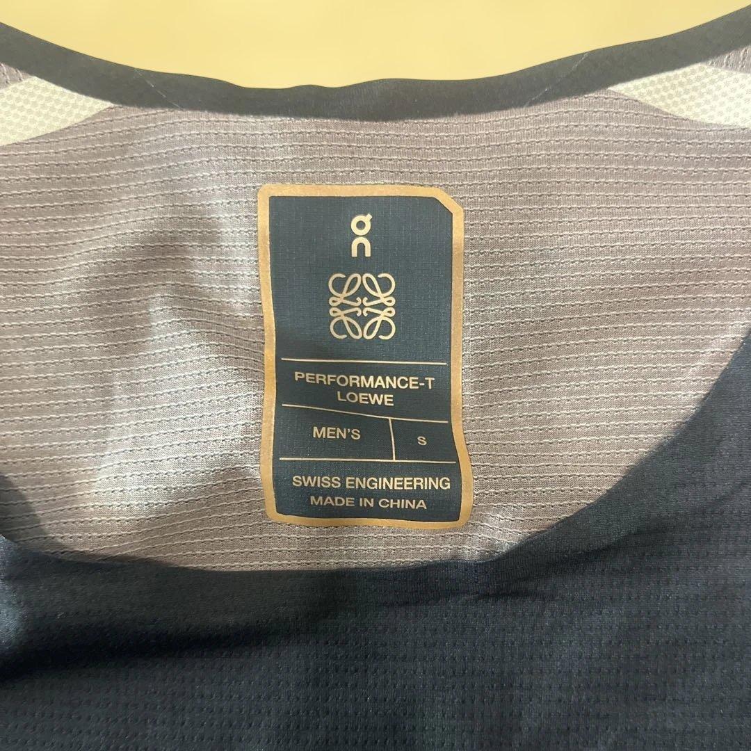 LOEWE × On Performance-T \"Gradient Blue\"