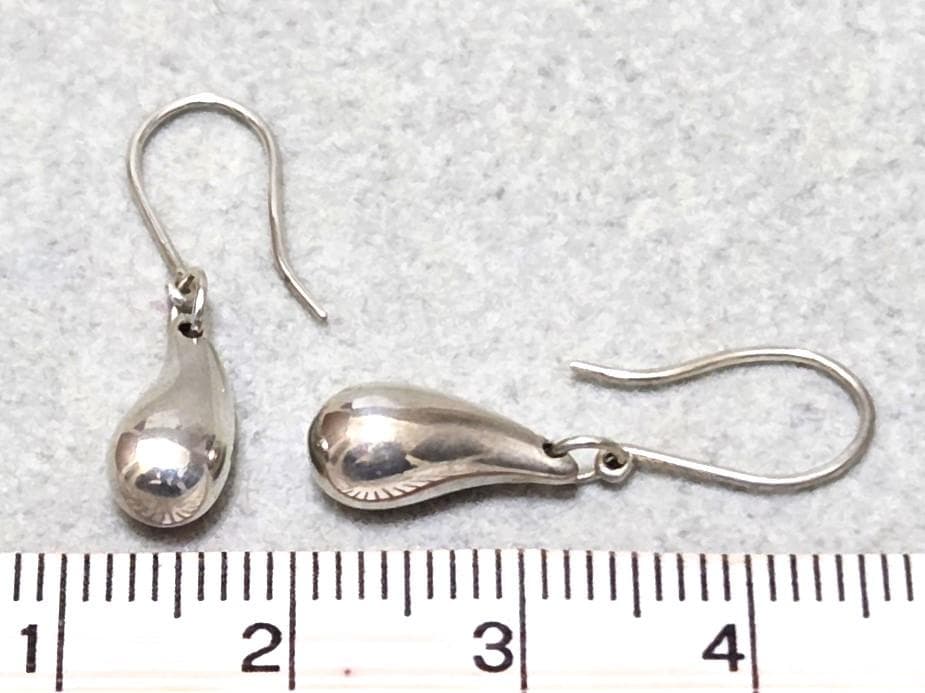 ティファニー　エルサペレッティ　ティアドロップ　SV925ピアス　43011