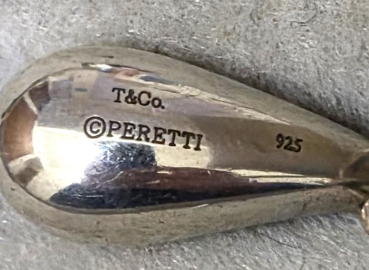 ティファニー　エルサペレッティ　ティアドロップ　SV925ピアス　43011