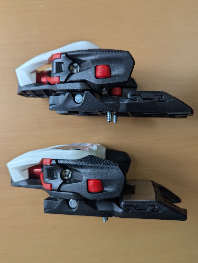 MARKER XCELL12 スキー ビンディング ホワイト/レッド