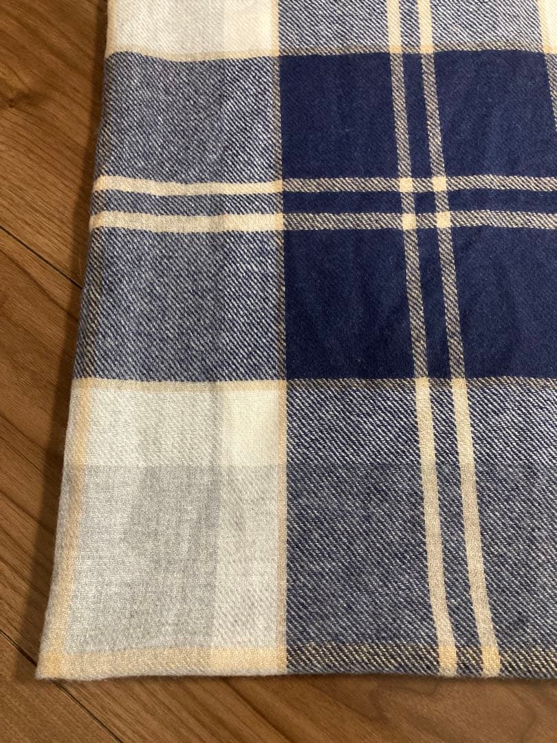 新品Johnstons of Elgin チェック柄 薄手大判　カシミヤ