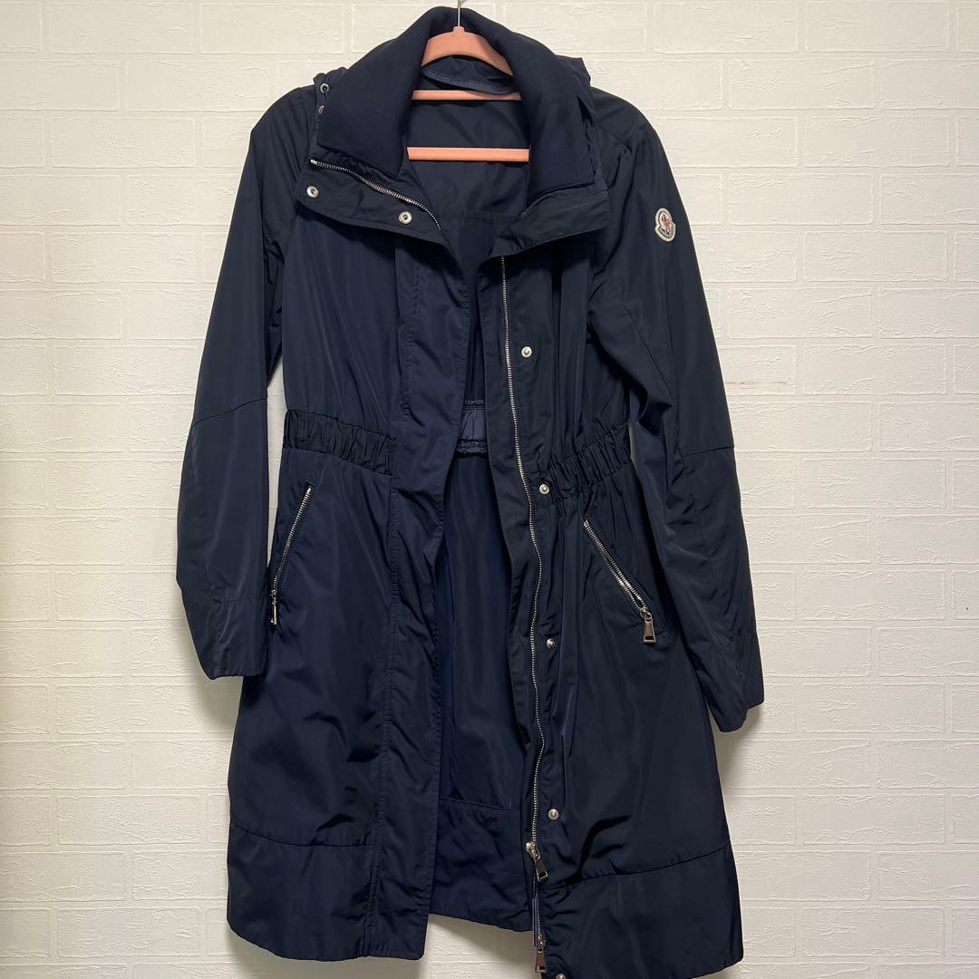 モンクレーMONCLER フード付きネイビーコート