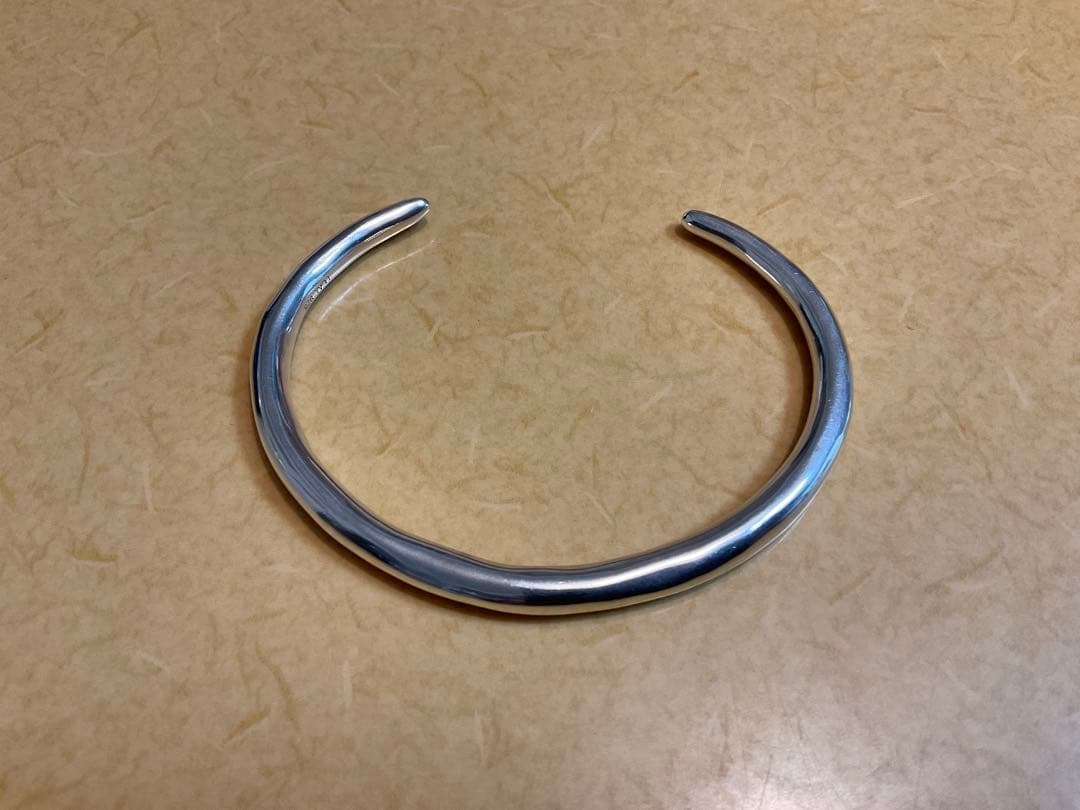 TEN ホルンバングル　ノベルティのスカーフ付き　ブレスレット