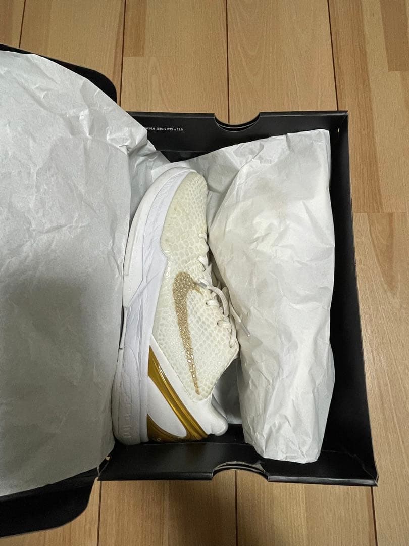 シューズ(男性用) Kobe 6 PROTRO BHM white/gold