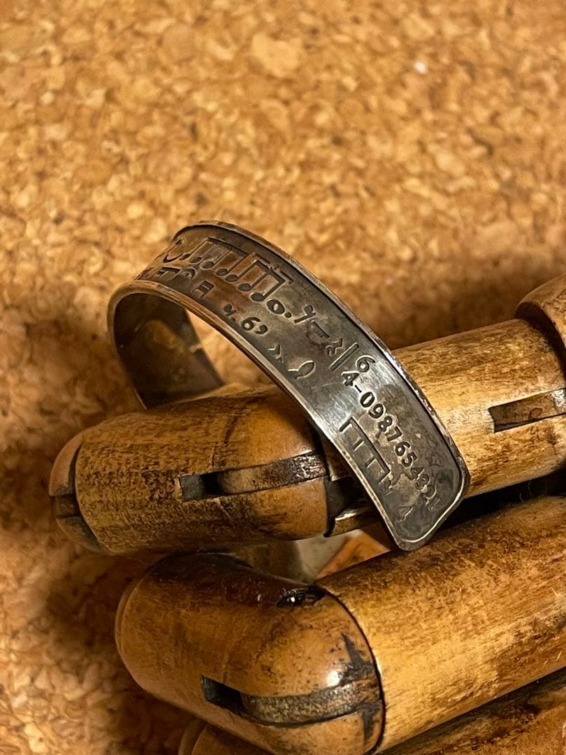 ◆感謝価格◆希少品◆音符柄◆シルバーバングル◆