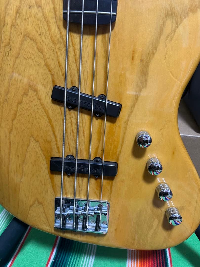ベース MOON JJ-4 JAZZ BASS BARTOLINI