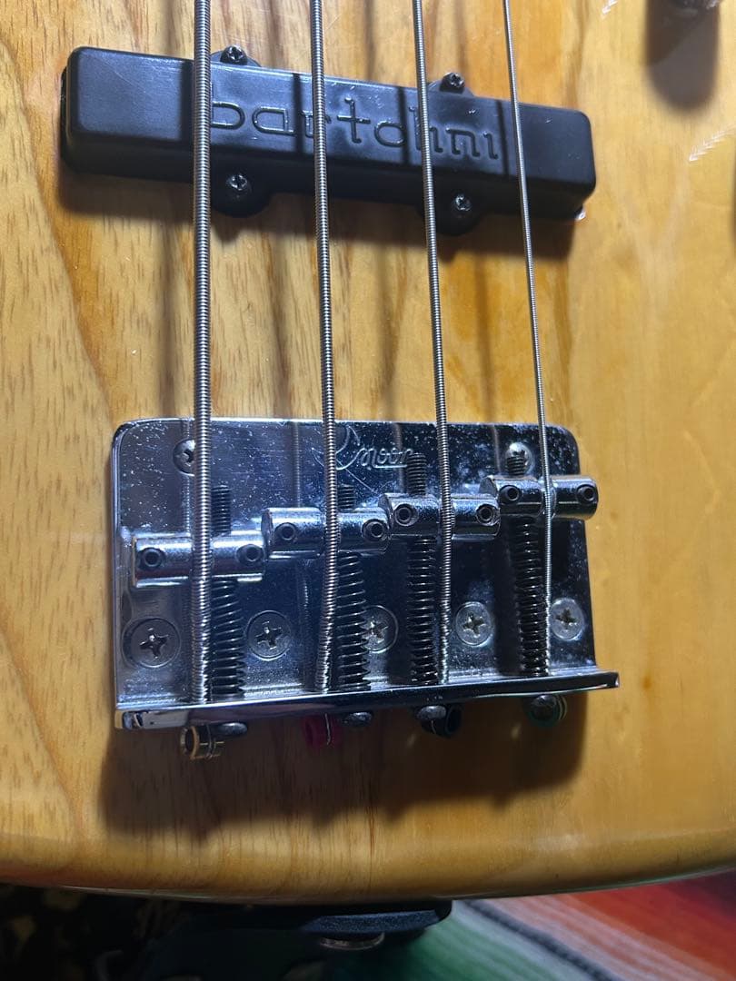 ベース MOON JJ-4 JAZZ BASS BARTOLINI