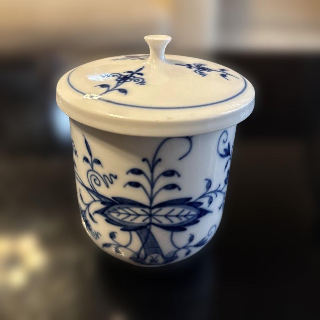 マイセン　ブルーオニオン　蓋付き湯呑み　箱無し　未使用