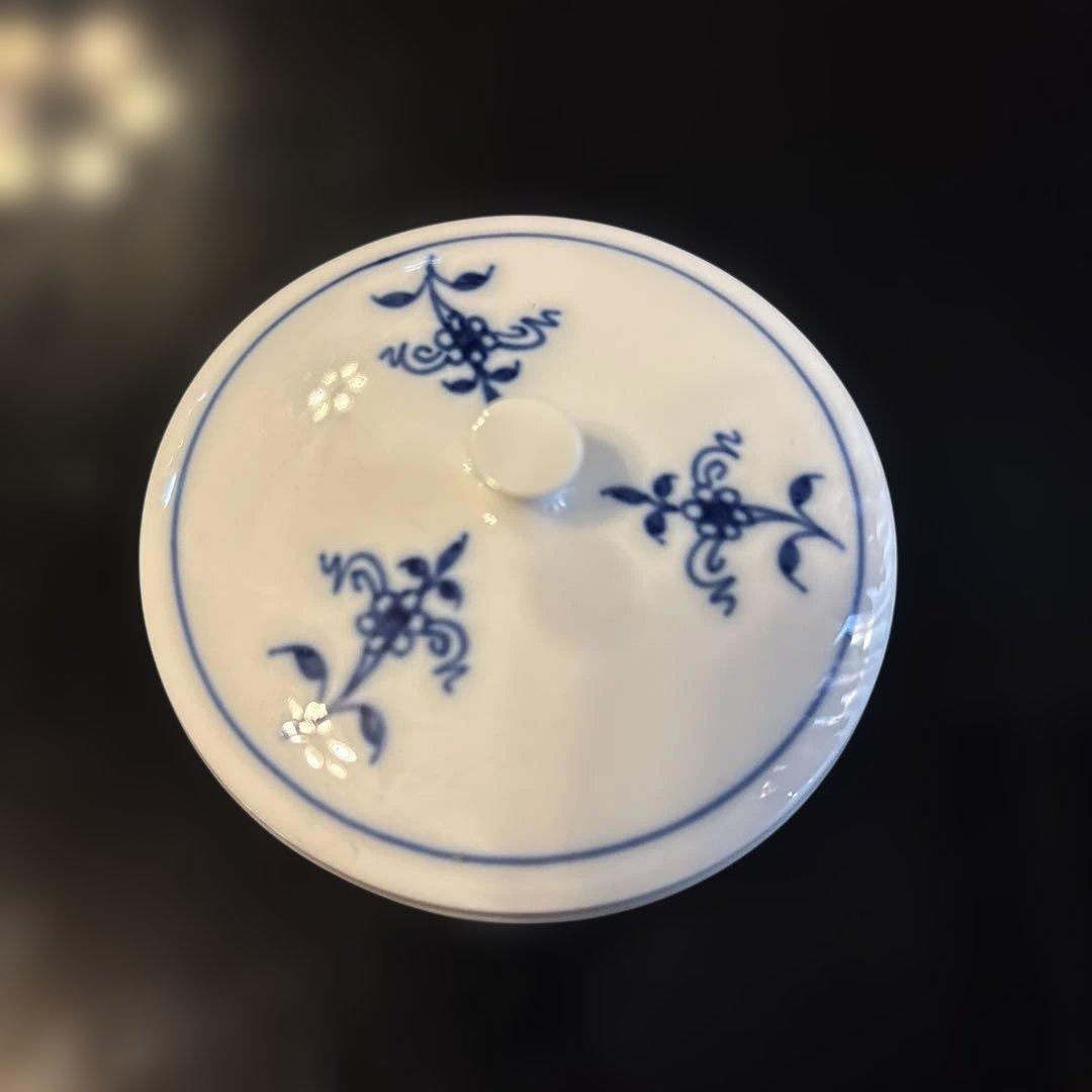 マイセン　ブルーオニオン　蓋付き湯呑み　箱無し　未使用