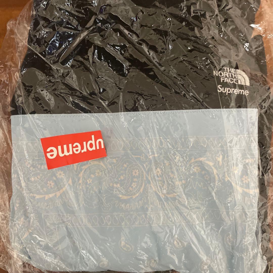 Supreme × The North Face 黒 パーカー