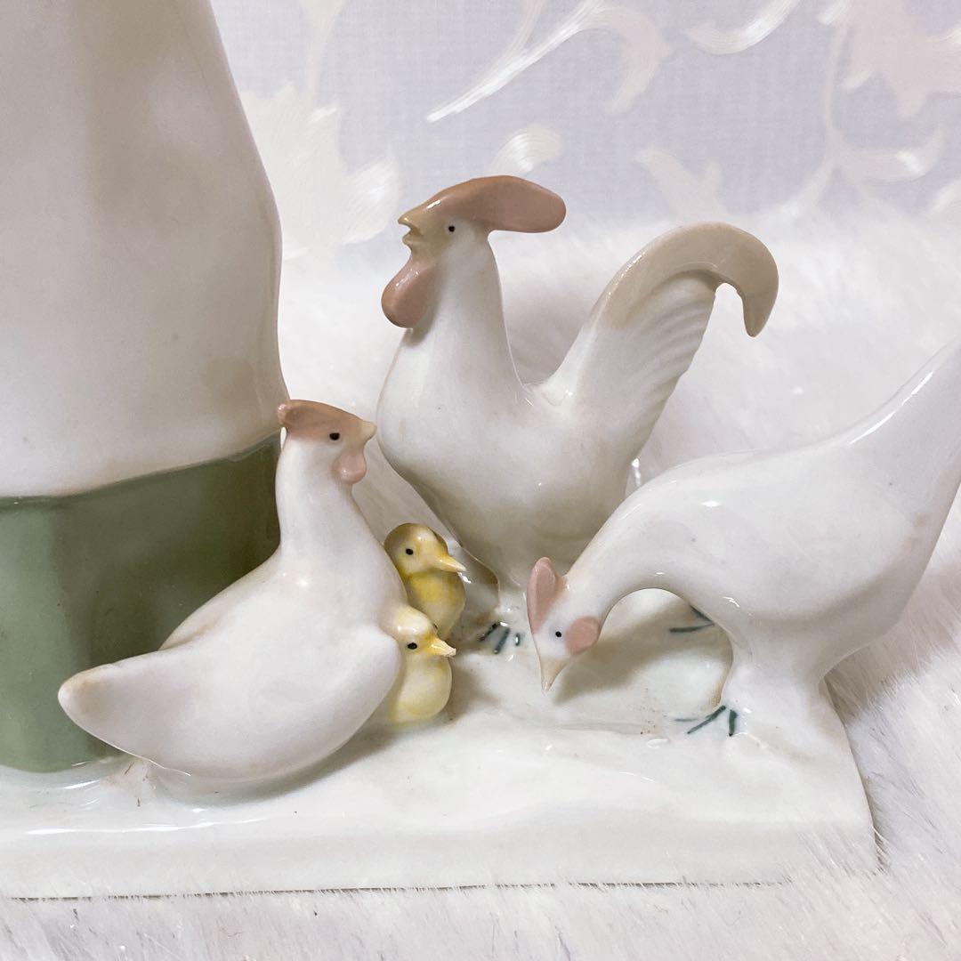 GDR 王冠マーク グレフェンタール 少女の鶏餌蒔きのフィギュリン