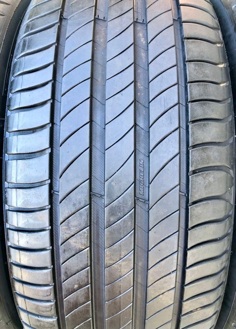 225/45 R18 MICHELIN Primacy 4ラジアルタイヤ