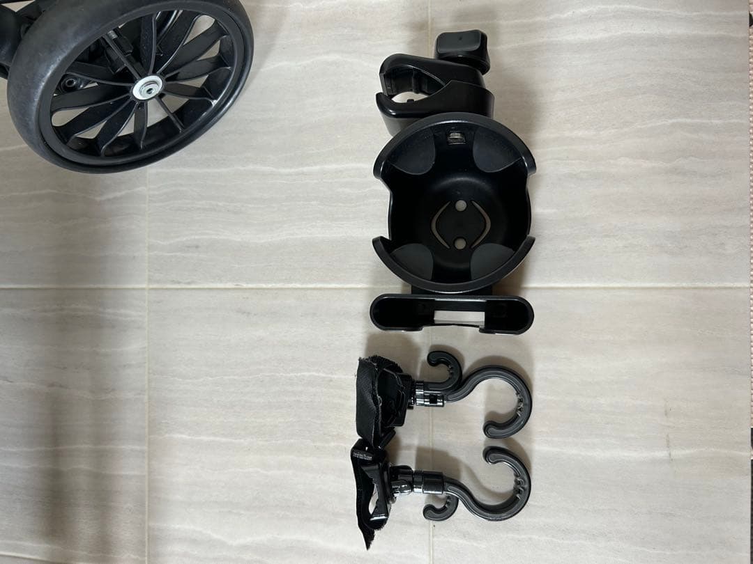 【美品】コンビ Acbee plus B型ベビーカー カーキ