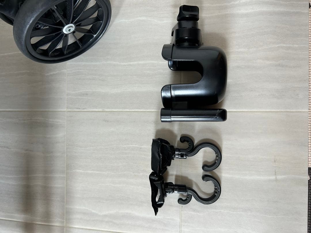 【美品】コンビ Acbee plus B型ベビーカー カーキ