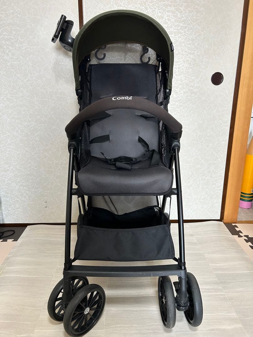 【美品】コンビ Acbee plus B型ベビーカー カーキ