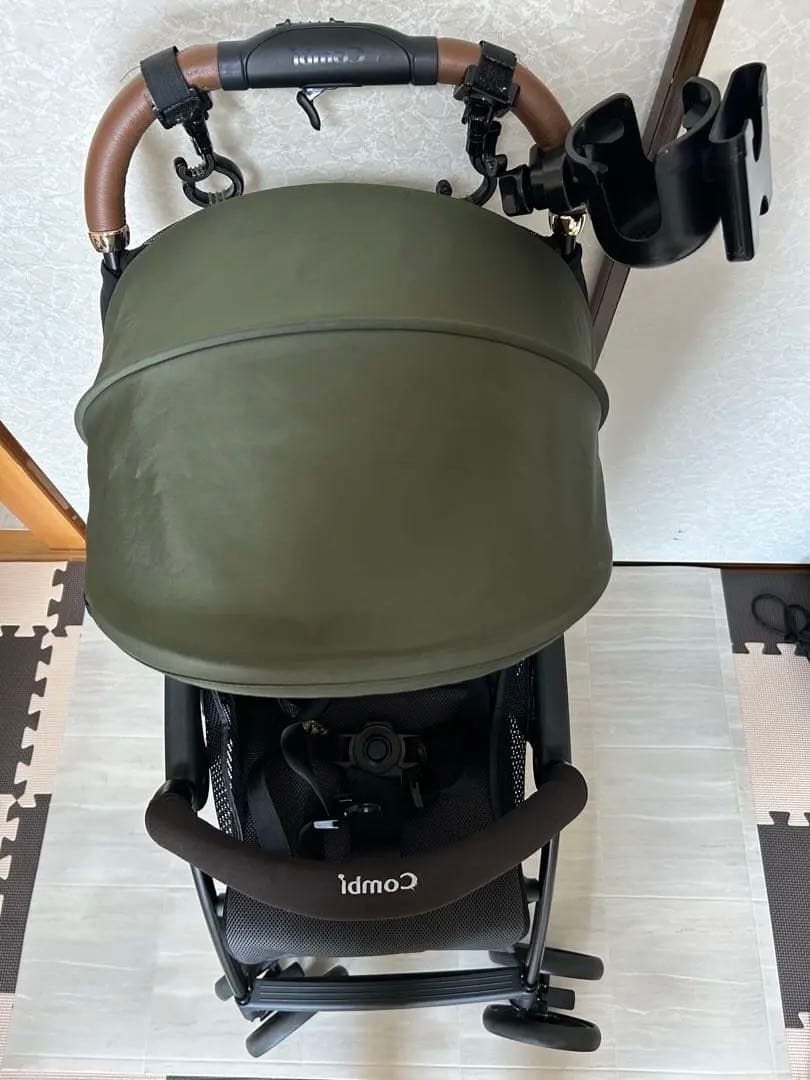 【美品】コンビ Acbee plus B型ベビーカー カーキ