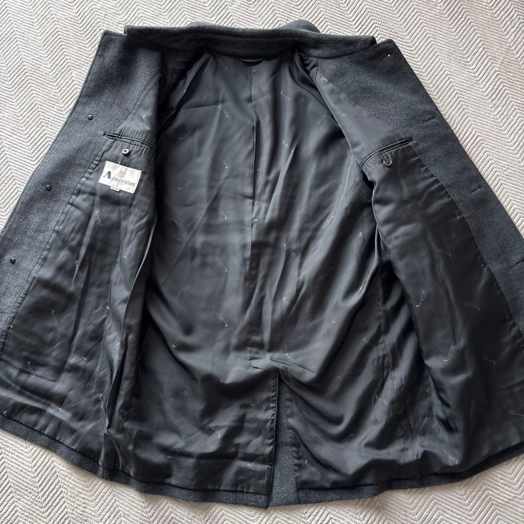 美品【アンゴラ70%】アクアスキュータム　ウールコートM　灰　膝丈　裏ロゴ総柄