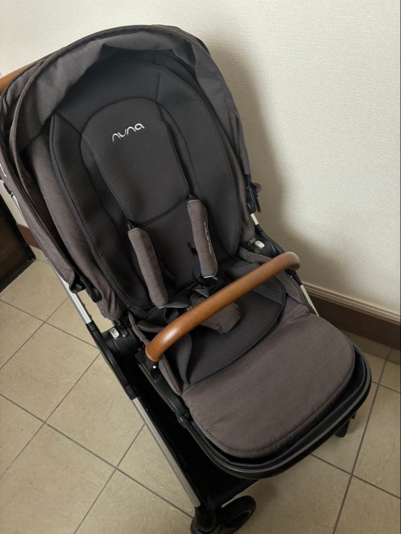 nuna ベビーカー triv トリヴ　ベビーカー