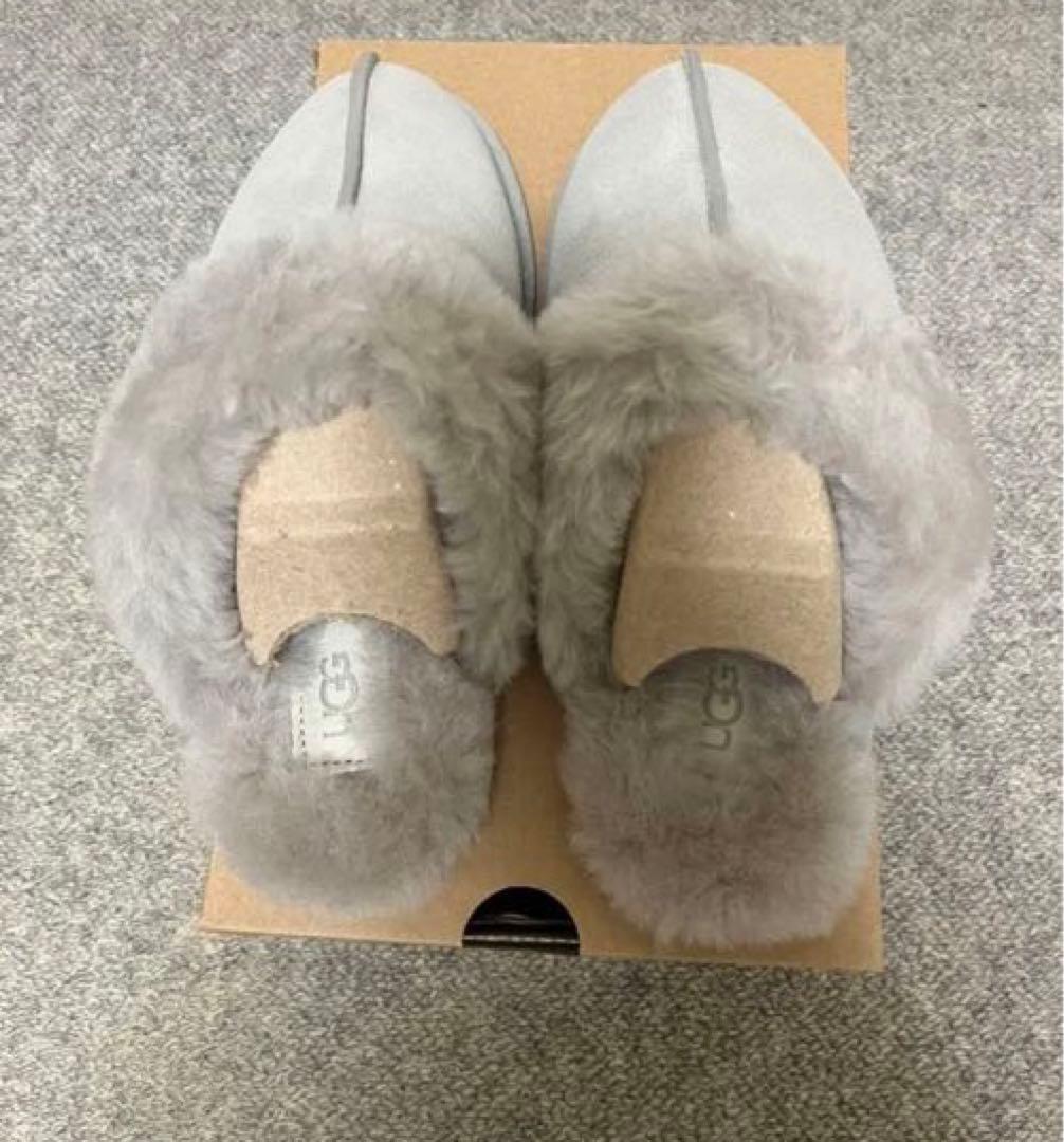 UGG ルームスリッパ、サンダル　グレー　箱無し