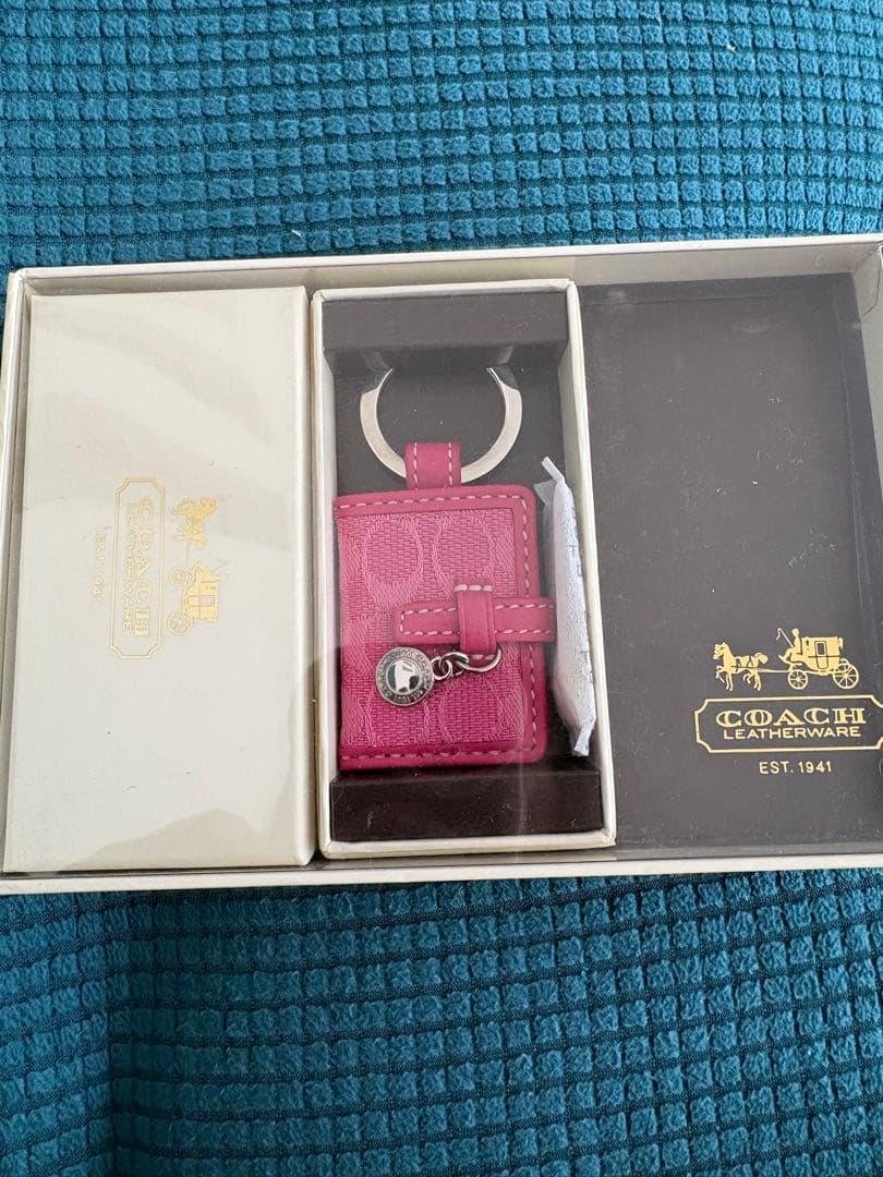 coach フォトフレーム　チャーム付き　キーホルダー
