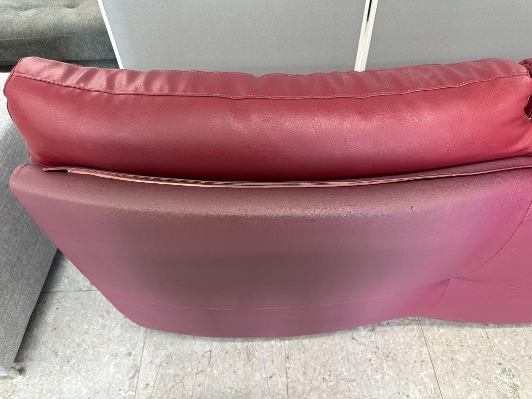 2人掛けソファ　合皮　レッド