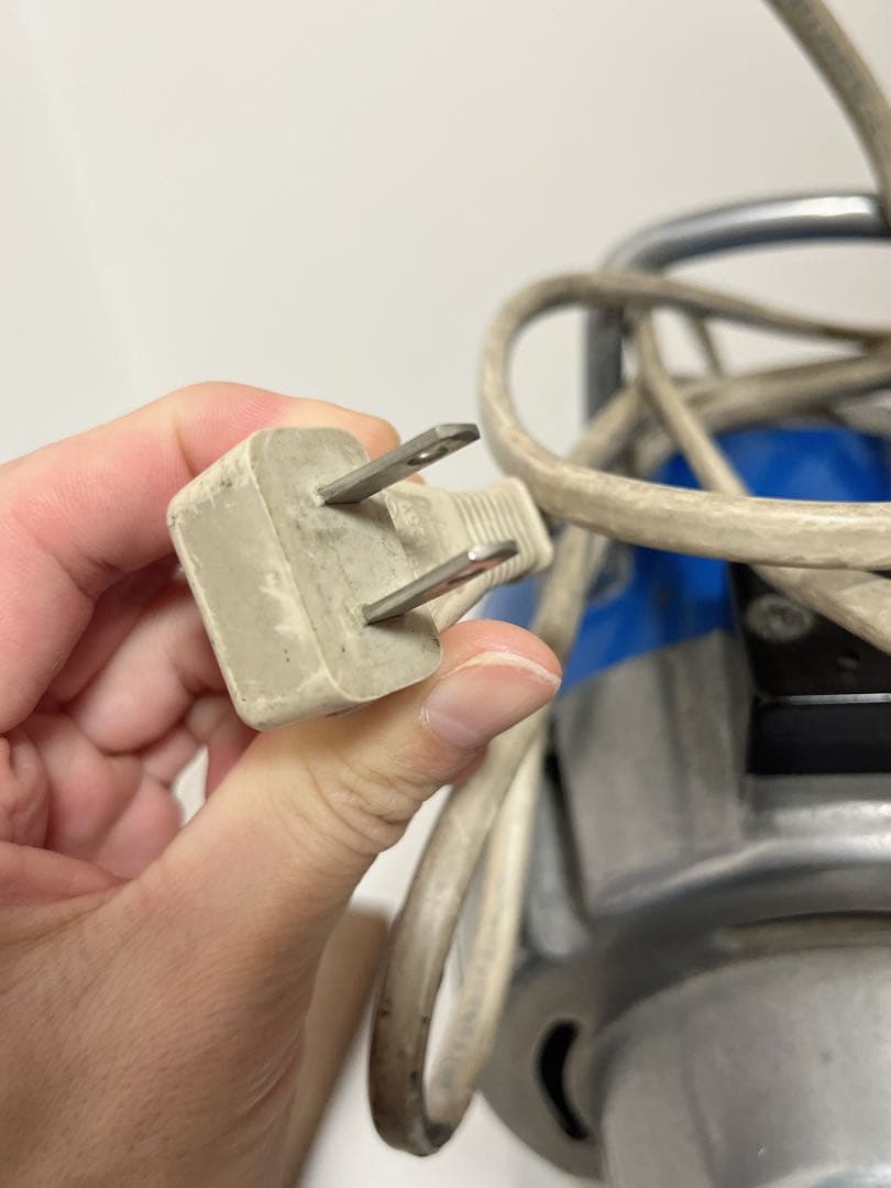 竪刃型裁断機　HITAKA INDUSTRIAL クロスカッター　手芸